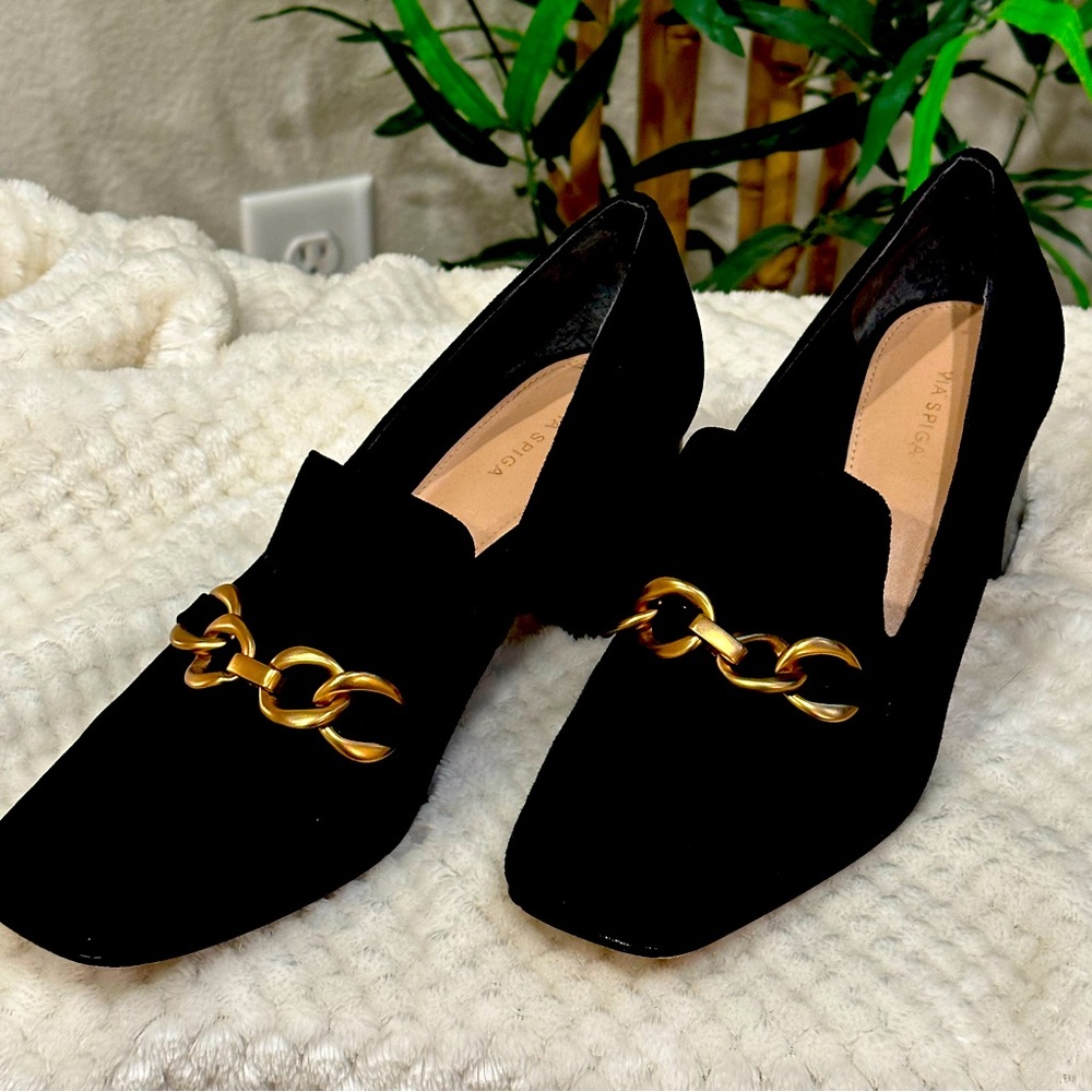 Black suede dress shoes that can be worn all day.
